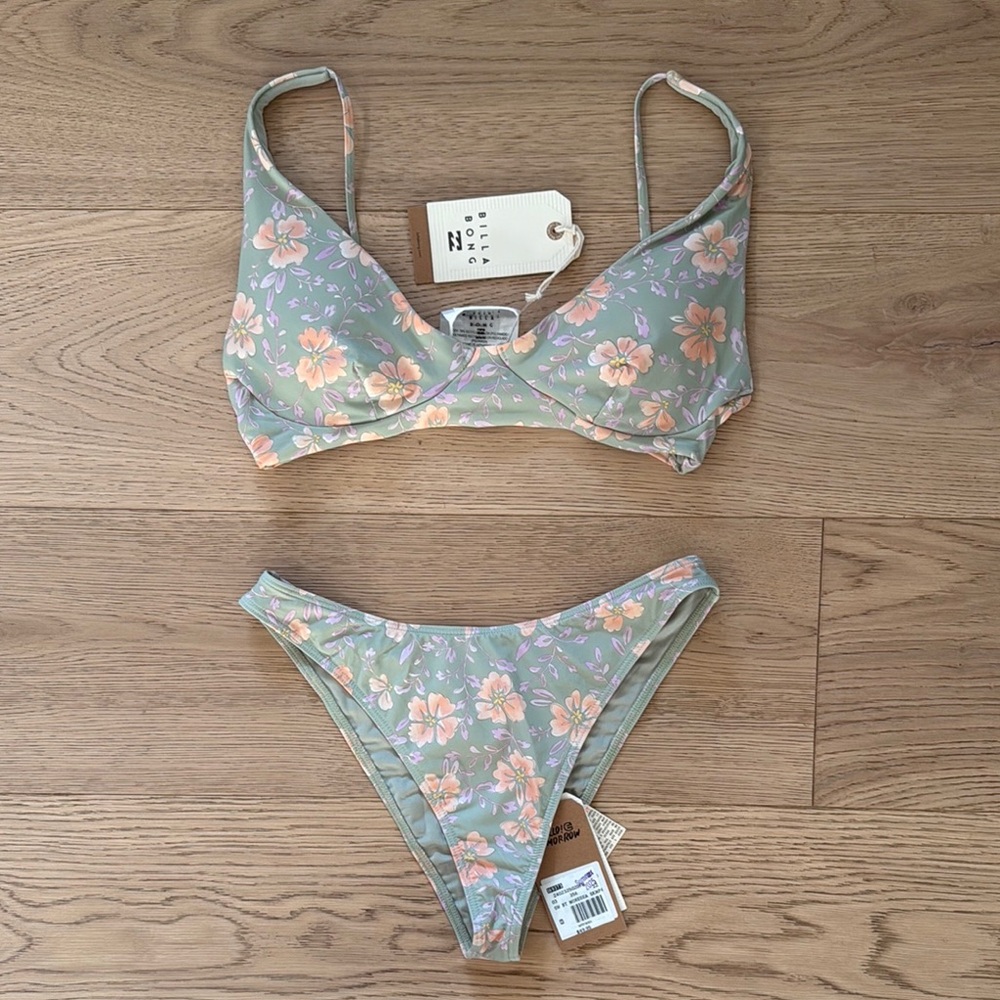 Billabong NWT Floral Green Bikini Set - Women Swim - size M
